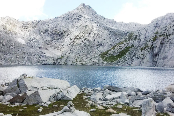 Nag Dal Lake (Cobra Lake)