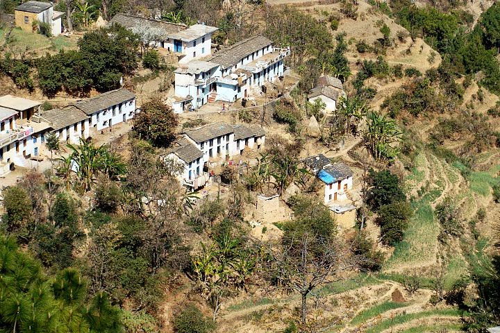Lunthura Village