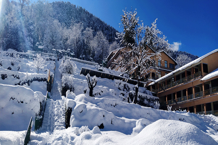 Maharishi Ashram Gajoli