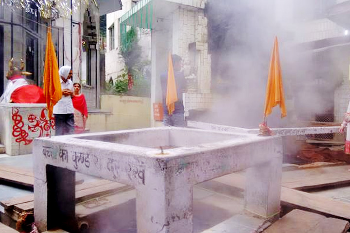 Manikaran Hot Springs