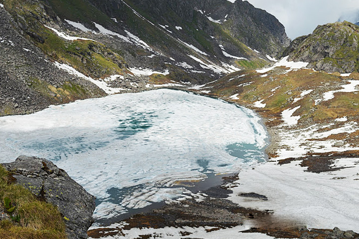 Nandi Kund Lake