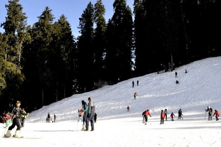 Narkanda Skiing Point