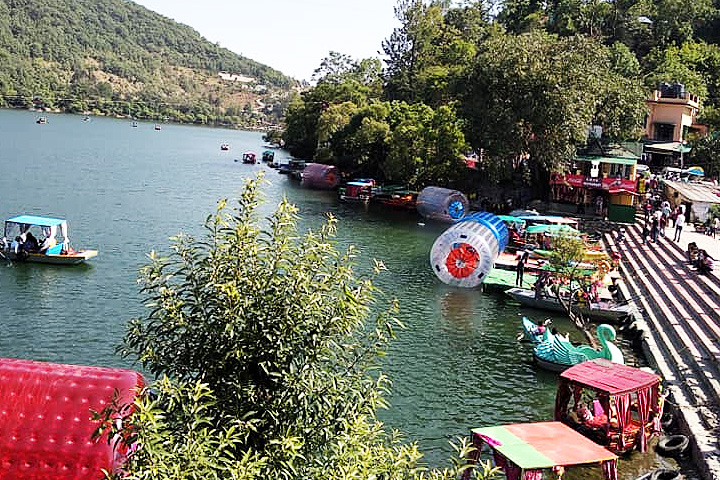 Naukuchiatal Lake