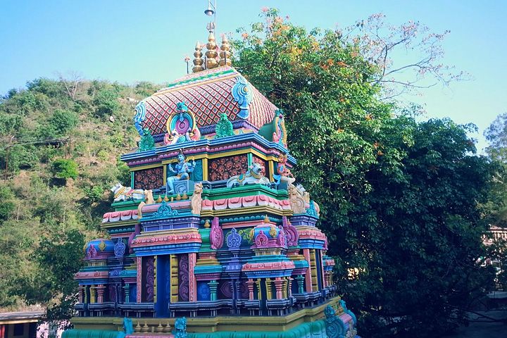 Neelkanth Mahadev Neelkantheshwar Mandir