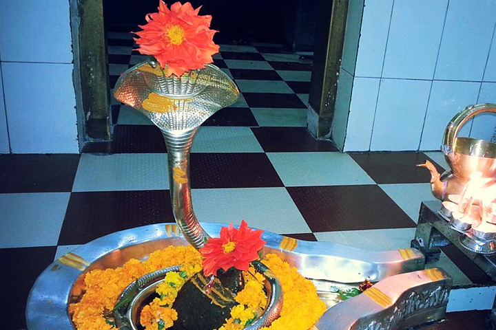 Neelkanth Mahadev Neelkantheshwar Mandir