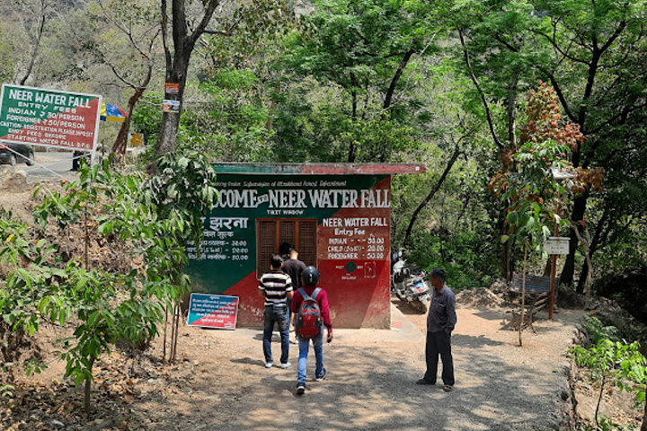 Neer Waterfall (Neer Garh - Neer Gaddu)