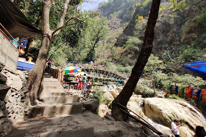 Neer Waterfall (Neer Garh - Neer Gaddu)