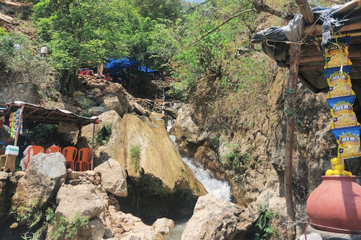 Neer Waterfall (Neer Garh - Neer Gaddu)