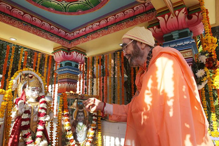 Omkarananda Ashram Himalayas