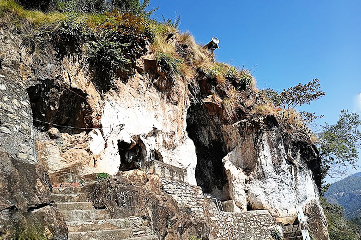 Patal Rudreshwar Cave Barsee