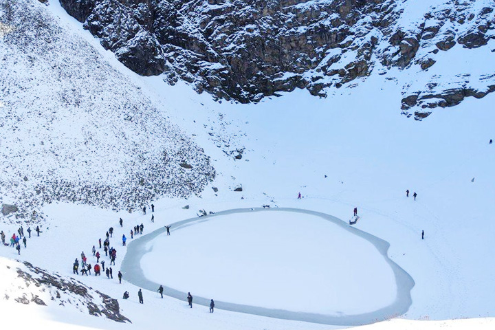 Roopkund Lake