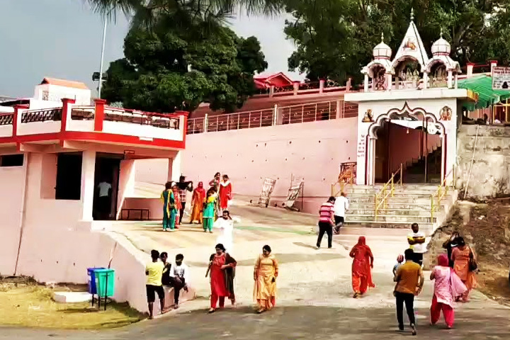 Sada Shiv Mandir (Dhyunsar Mahadev Temple)
