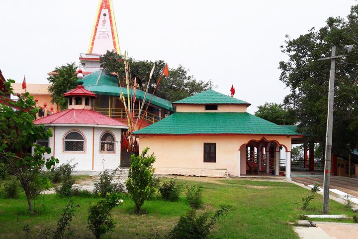 Sada Shiv Mandir (Dhyunsar Mahadev Temple)