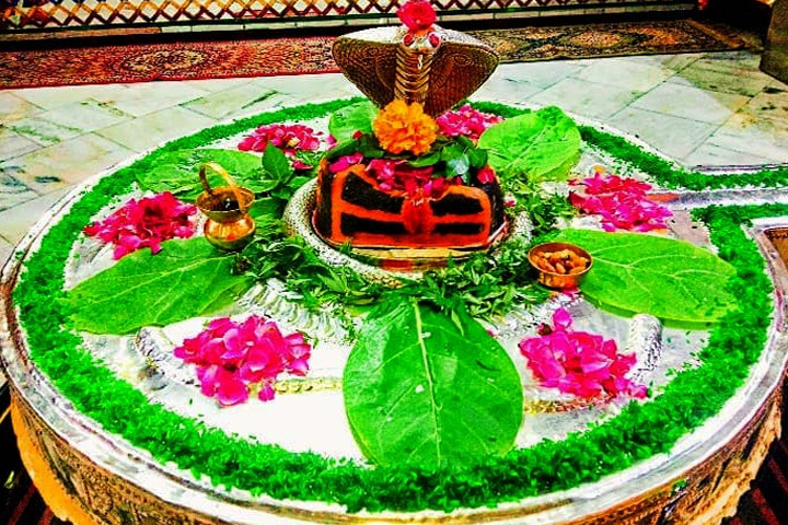 Sada Shiv Mandir (Dhyunsar Mahadev Temple)