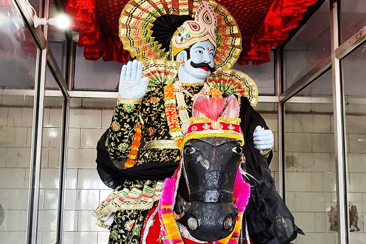 Shani Dev Mandir Sarlin (Lambloo)