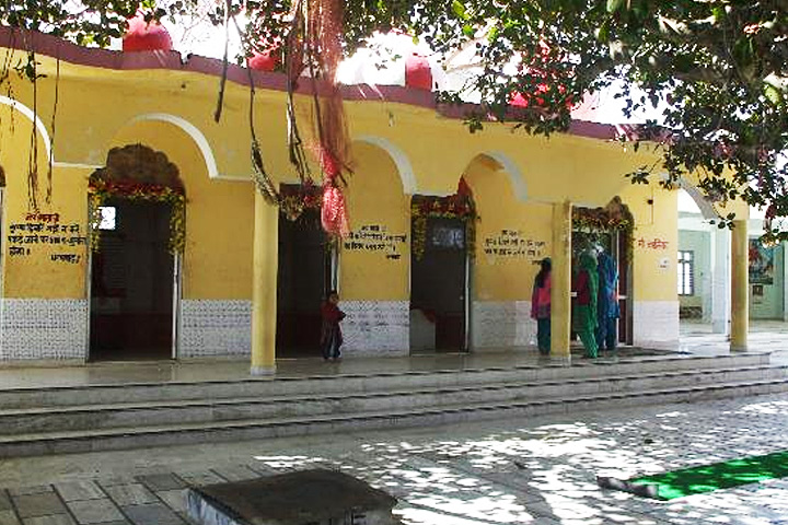 Sheetla Devi Temple
