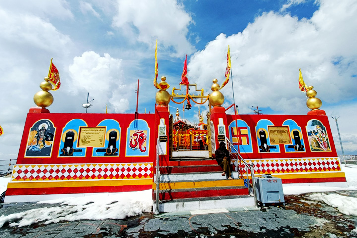 Shikari Devi Temple Trek