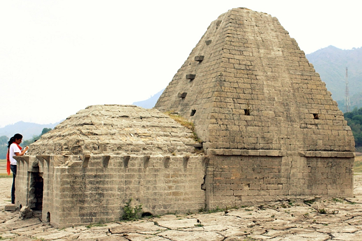 Submerged Ancient Hindu Temples