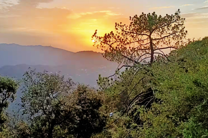 Sunset Point (Barog)