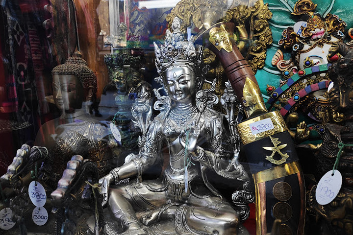 Tibetan & Bhotia Market