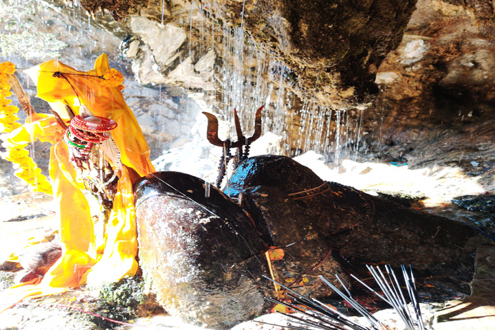 Timmersain Mahadev Cave - Baba Barfani