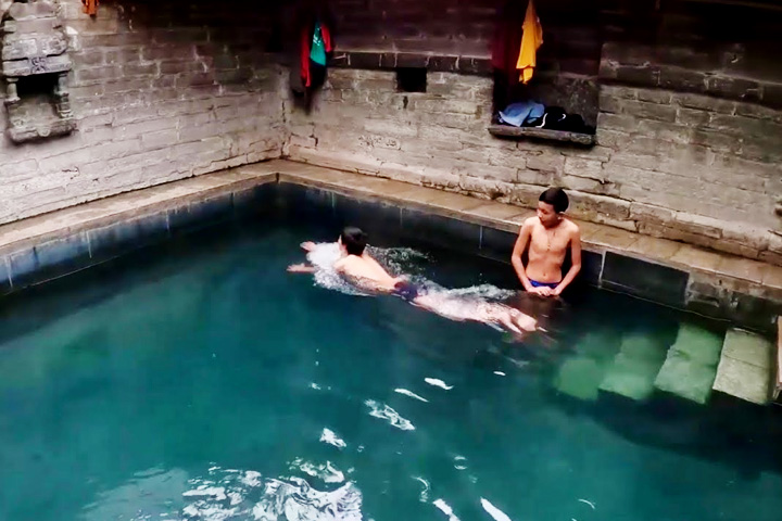 Vashisht Hot Water Springs