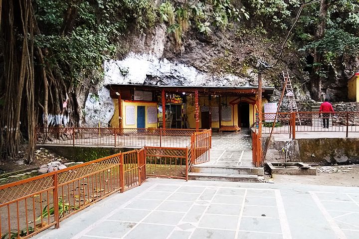 Vashishta Gufa Temple