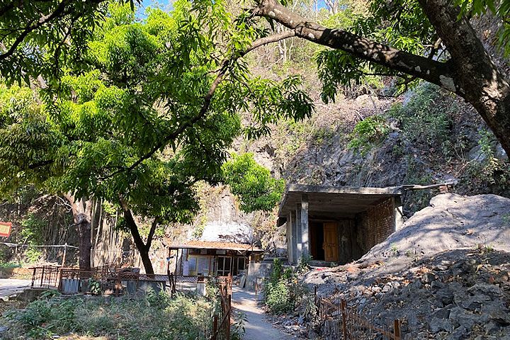 Vashishta Gufa Temple