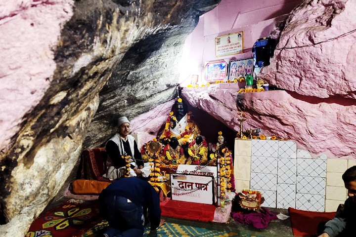 Vyas Cave (Gufa)
