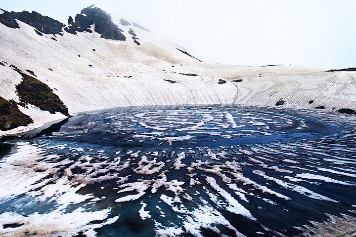 1521691688114-manali-bhrigu-lake.jpg