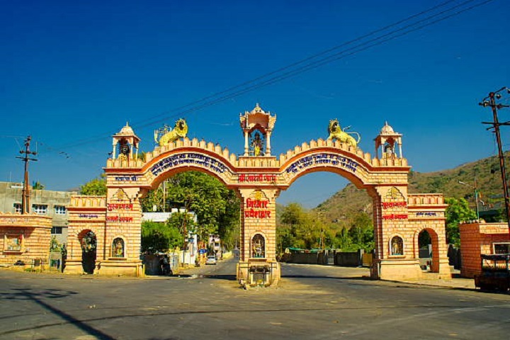 1522129411127-junagadh-gate.jpg