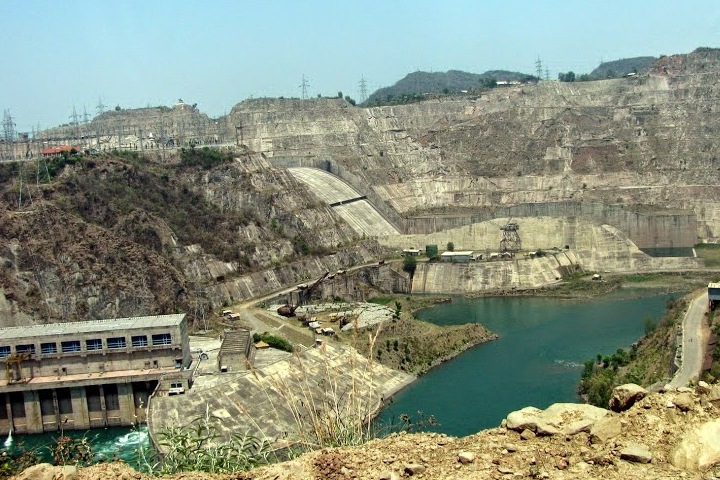 1522299876034-Ranjit-Sagar-Dam.jpg