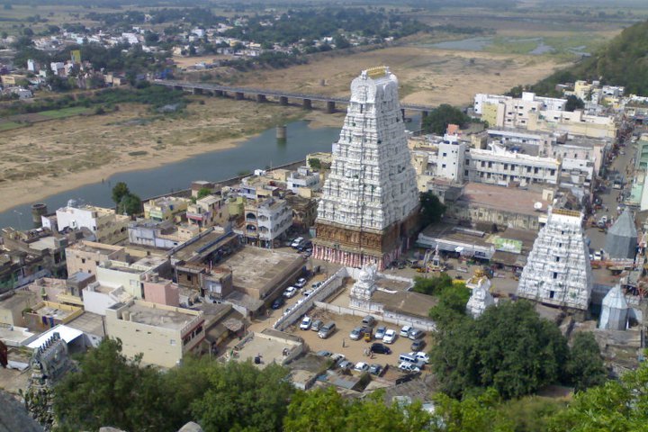 1522918535377-Srikalahasti-Temple.jpg