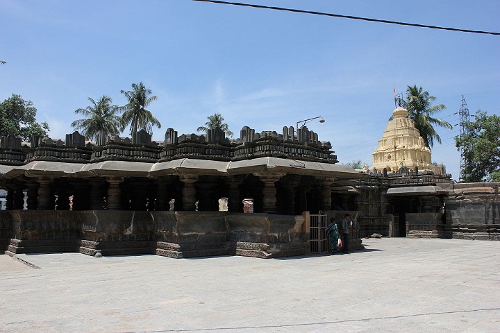 1523005713923-Harihareshwara-temple.jpg