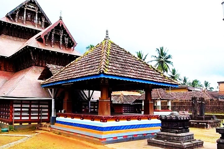 1523332506379-adoor-kerala.jpg