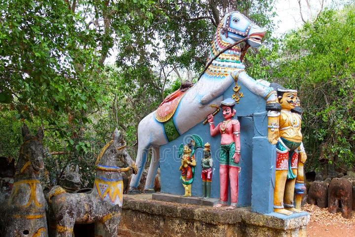 1523336629831-Ayyanar-Horse-Temple.jpg