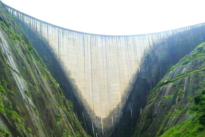 1526903441210-idukki_dam_2.jpg