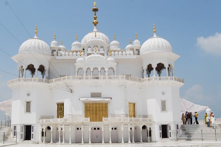 1527048233680-keshgarh-sahib.jpg