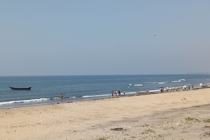 1527160535841-talashi-tondavali-beach.JPG