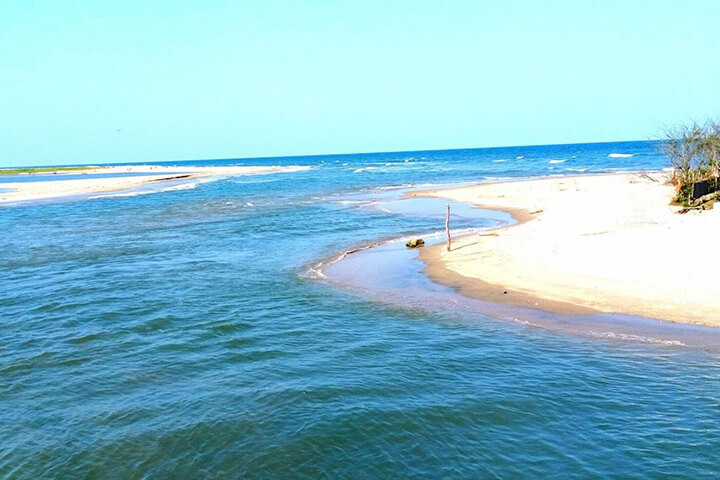 1527163578545-paradise-beach.JPG