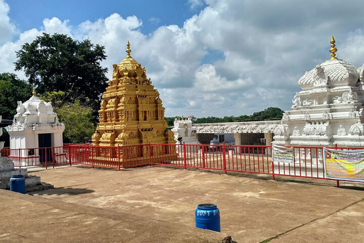 1529918705339-Anantha_Giri_Temple.jpg