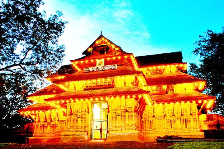 Vadakkumnathan Shiva Temple