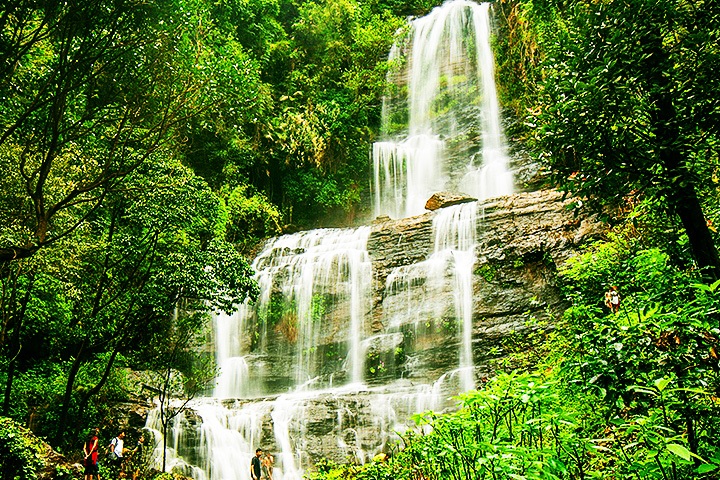 Dabbe Falls