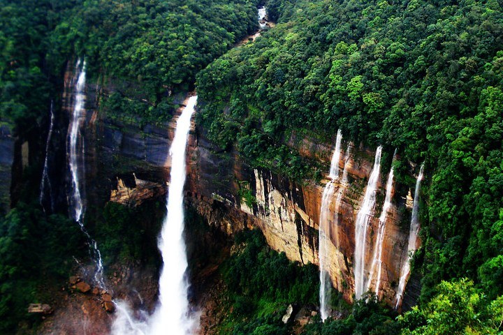 Seven Sisters Falls