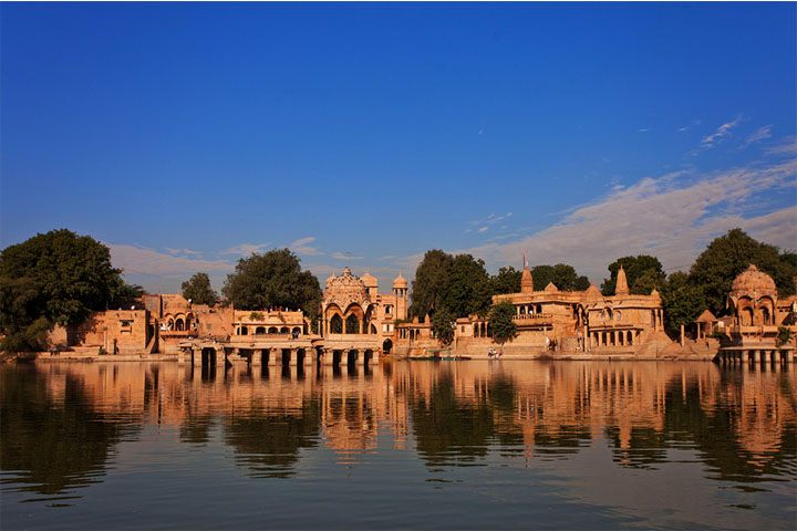 Gadisar Lake