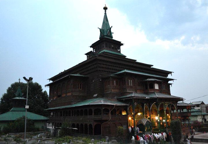 Aishmuqam Shrine