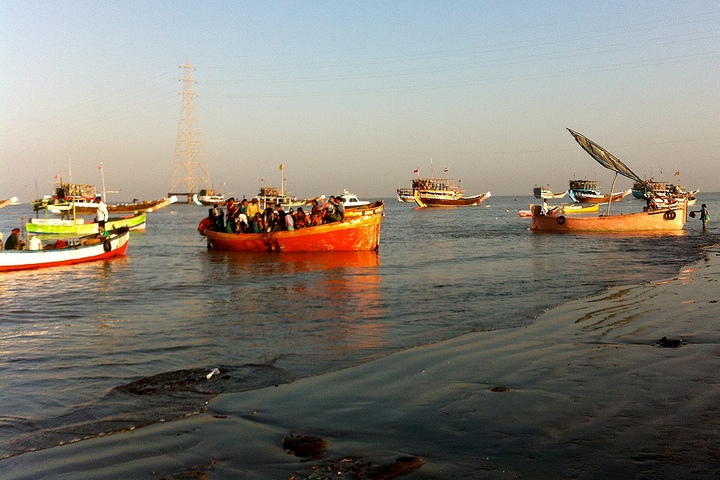 Arnala Beach