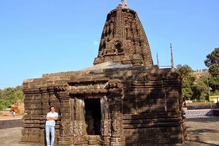 Amruteshwar Temple