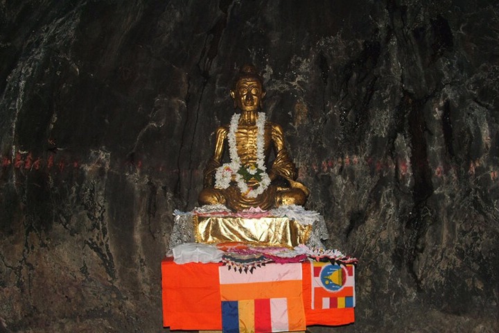Dungeshwari Cave Temples
