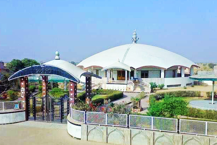 Tarkeen Dargah